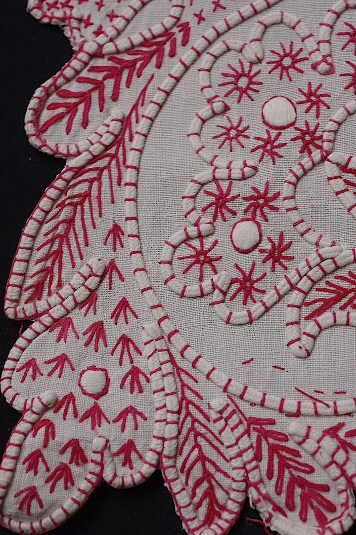 linge de maison antique アンティークレース クロス 赤刺繍