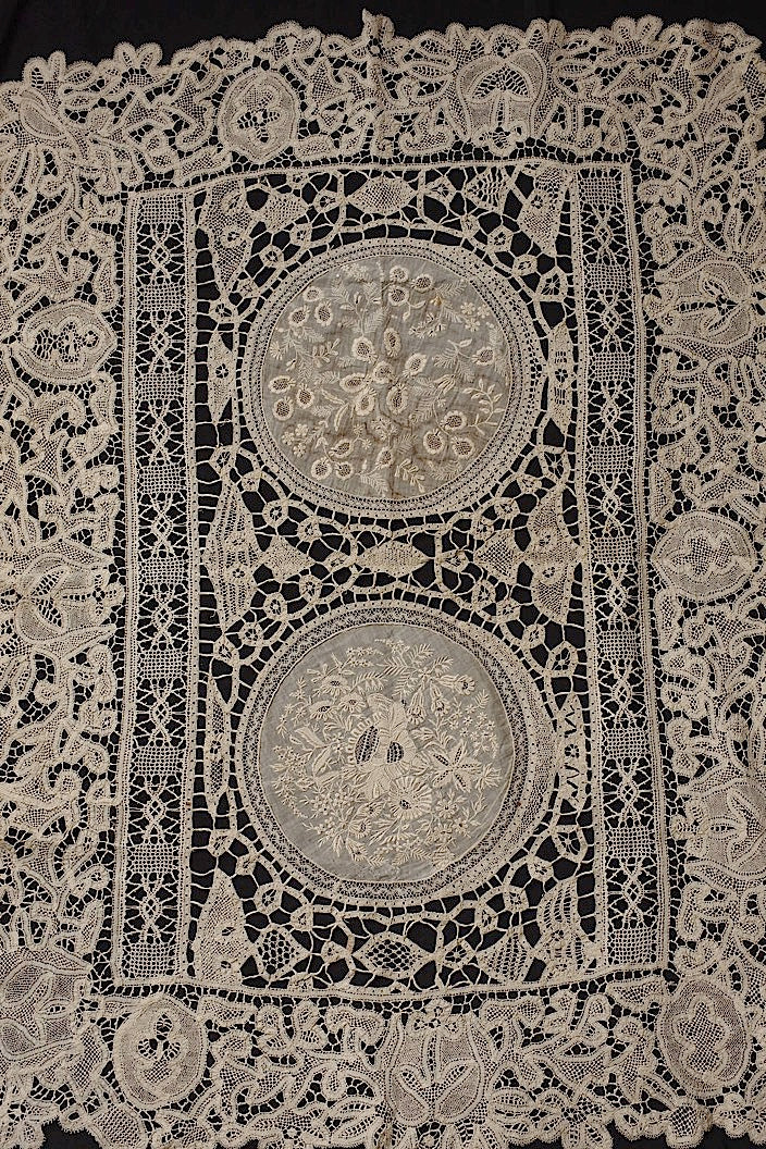 フランスアンティーク刺繍