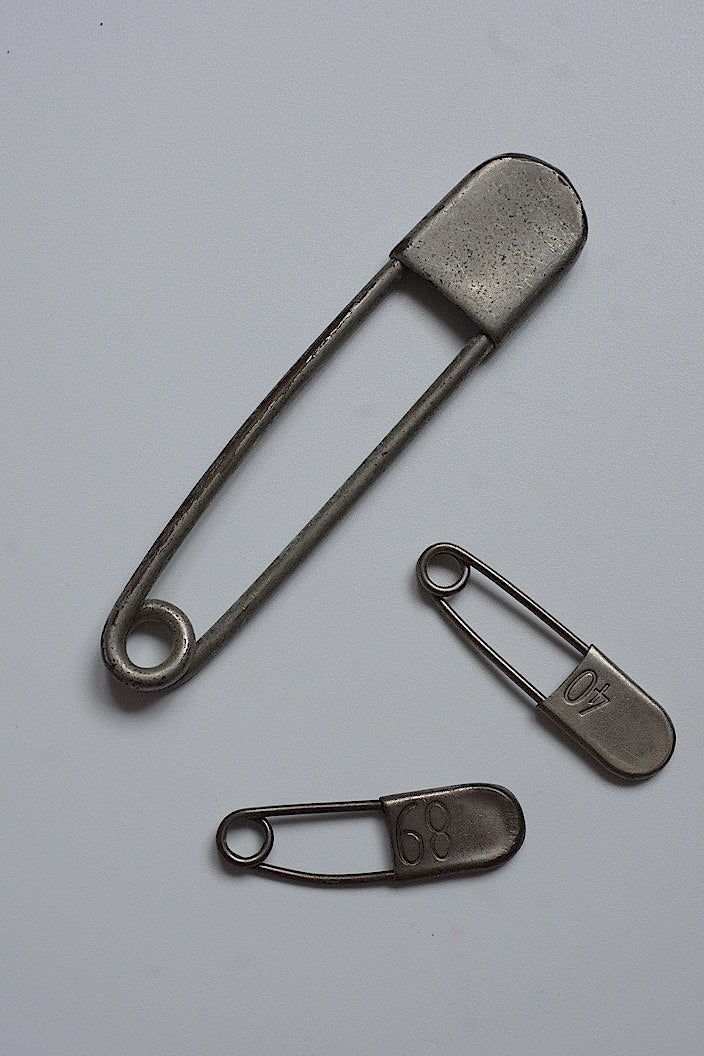 epingle antique アンティーク ピン 大 .FR a l'epoque