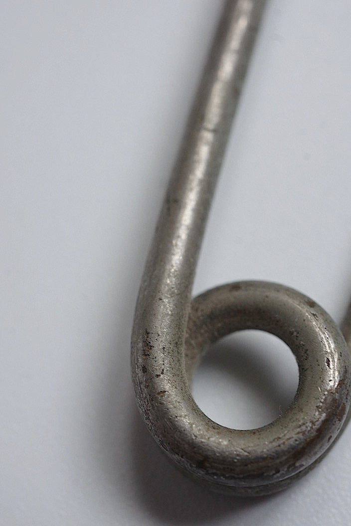 epingle antique アンティーク ピン 大 .FR a l'epoque