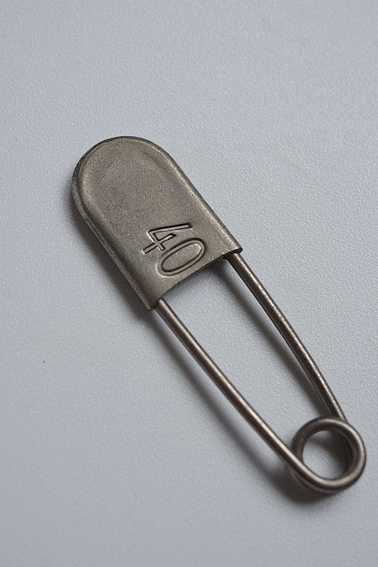 epingle antique アンティーク ピン 小 .FR a l'epoque