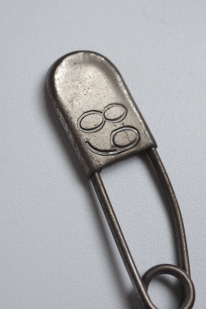 epingle antique アンティーク ピン 小 .FR a l'epoque