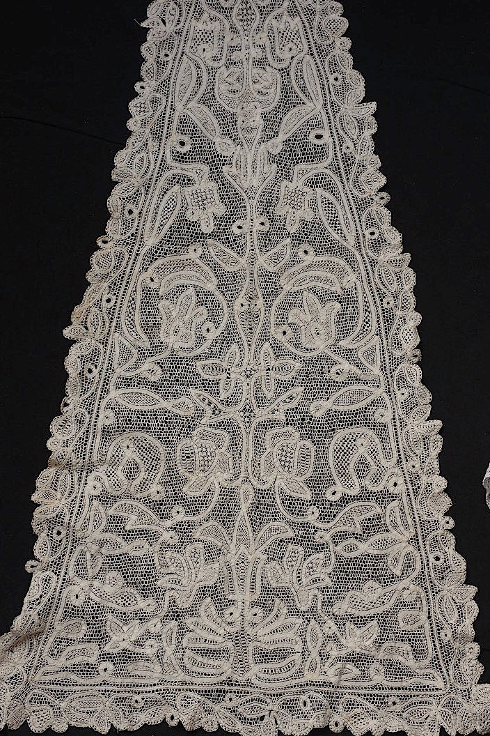dentelle antique アンティークレース ブロードレース 2種