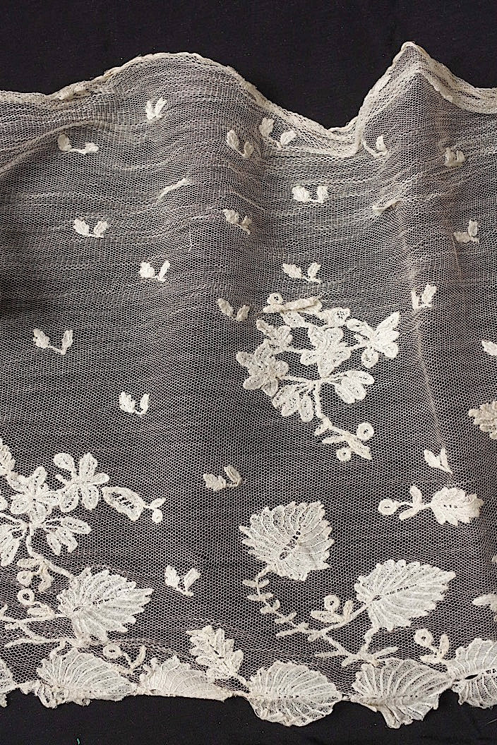 dentelle antique アンティークレース アプリカッションアングレテール 187cm .FR a l'epoque