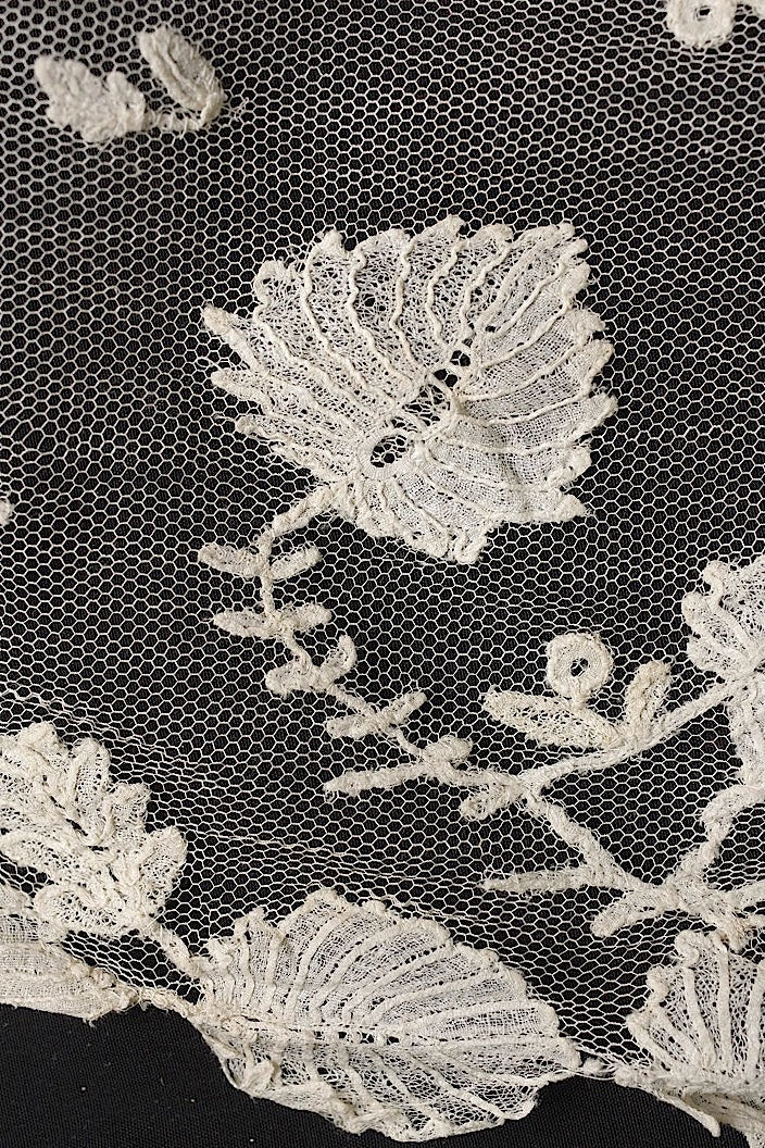 dentelle antique アンティークレース アプリカッションアングレテール 187cm .FR a l'epoque