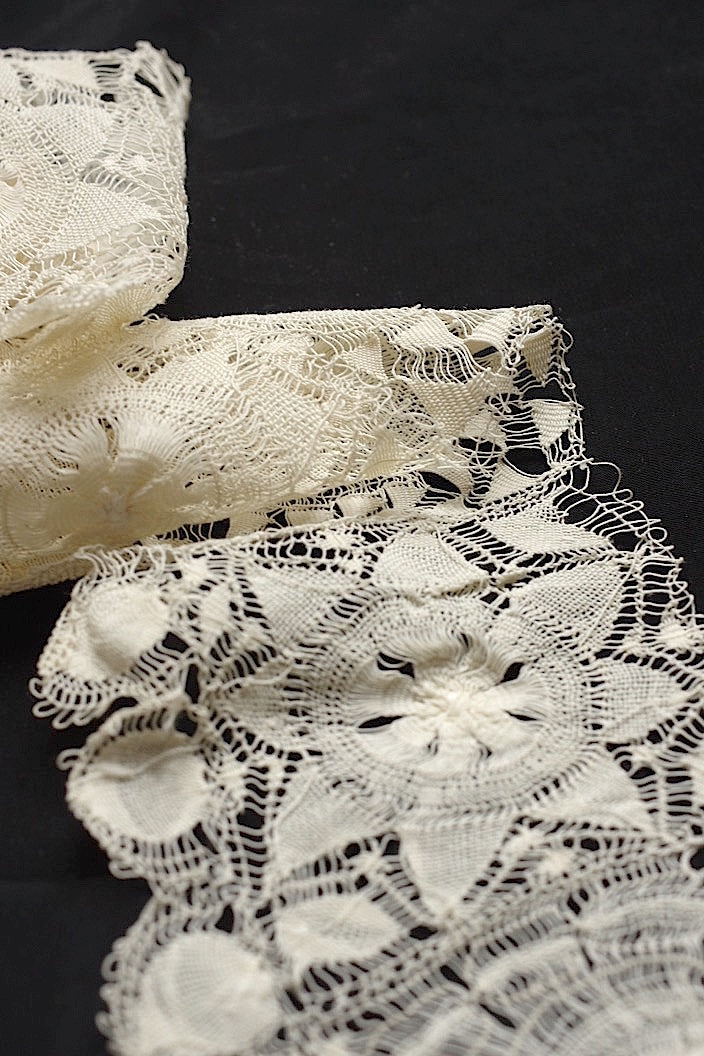 dentelle antique アンティークレース 2種