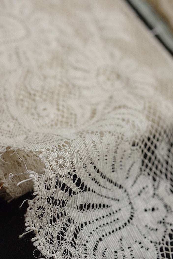 dentelle antique アンティークレース 200cm 154cm 380cm .FR a l'epoque