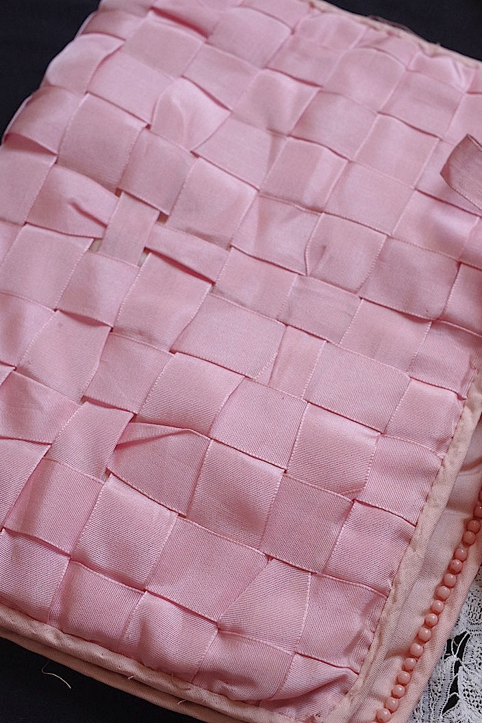 dentelle antique アンティークレース ハンカチ2つ+クッション