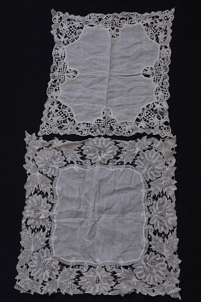 dentelle antique アンティークレース ハンカチ2つ+クッション