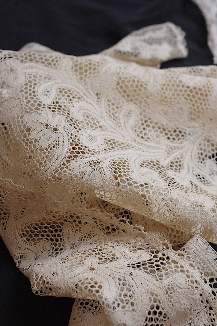 dentelle antique アンティークレース ミラネーズ