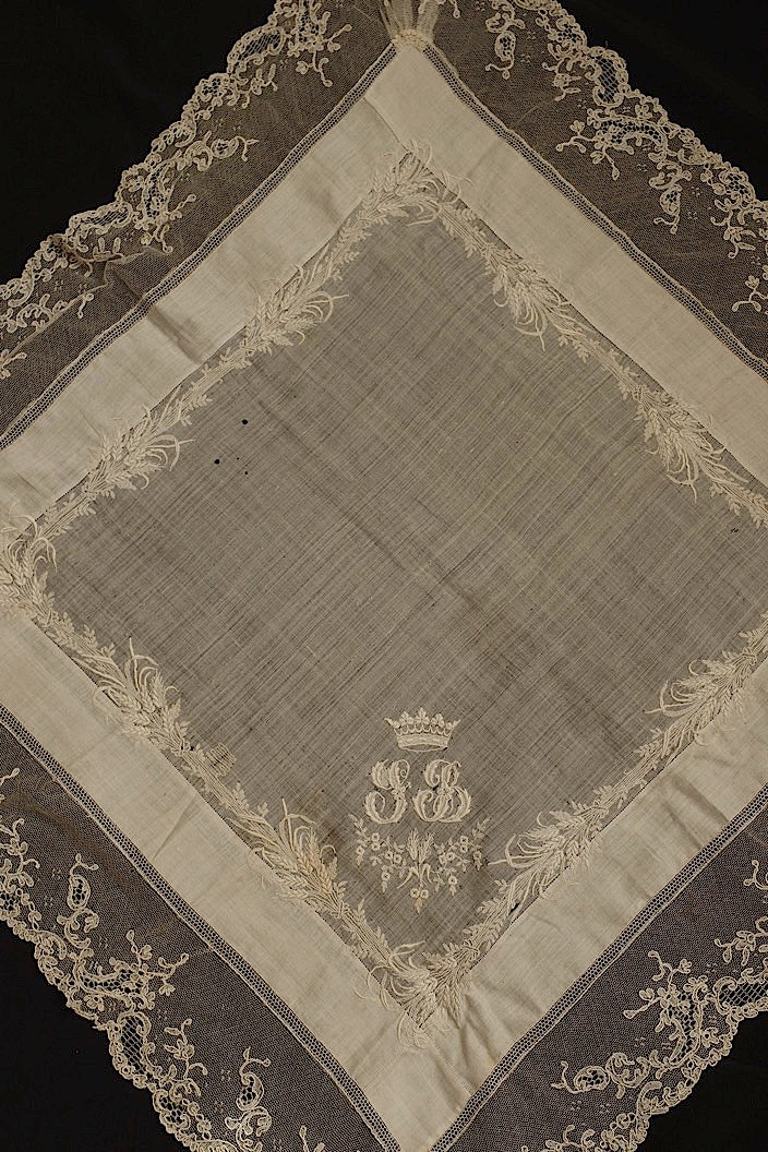mouchoir antique アンティーク刺繍 ハンカチ3