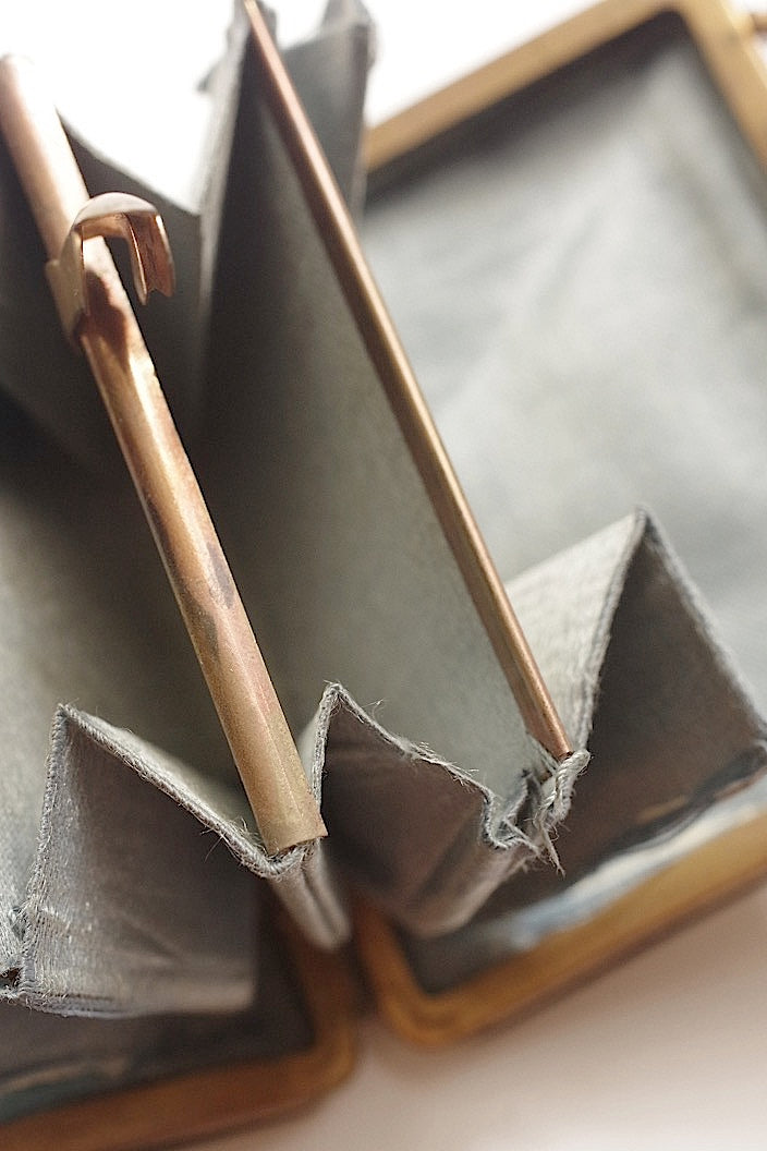 porte-monnaie antique アンティーク petit sac コイン入れ .FR a l'epoque