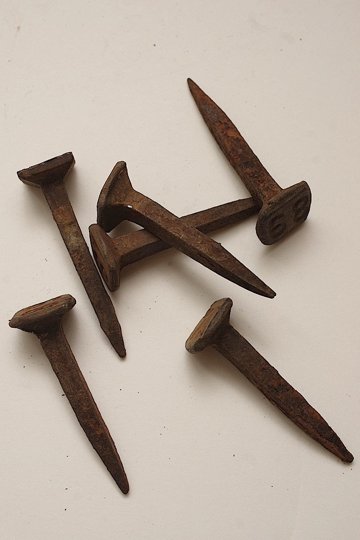 clous antique アンティーク 釘 線路用 6本 .FR a l'epoque