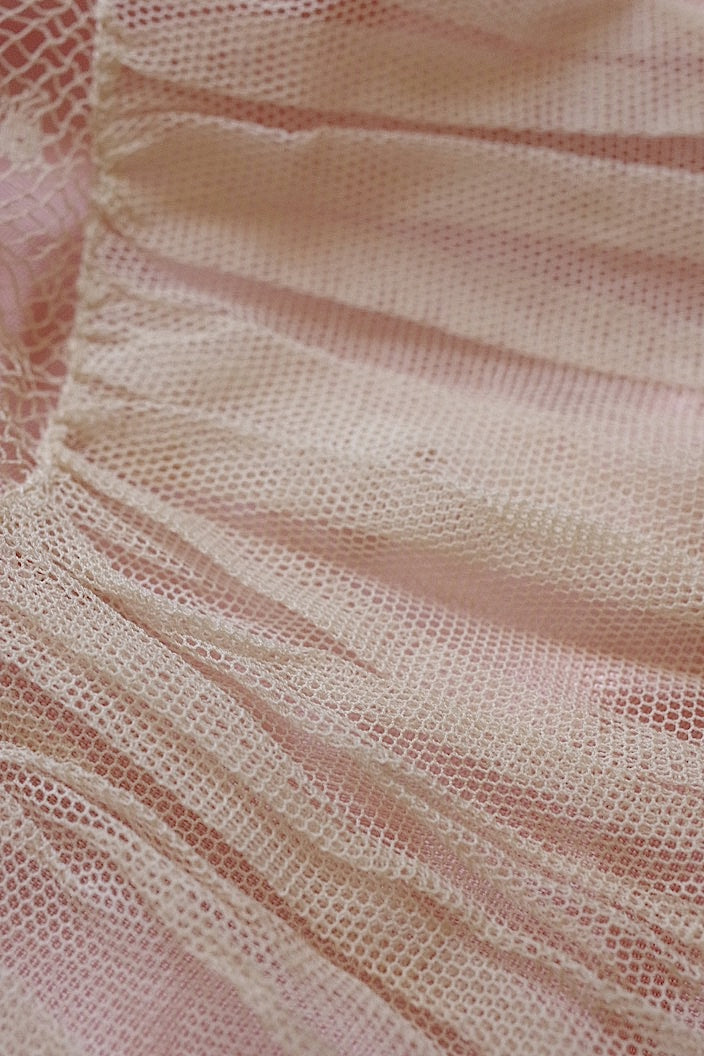 dentelle antique アンティークレース 半月型 クッションカバー .FR a l'epoque