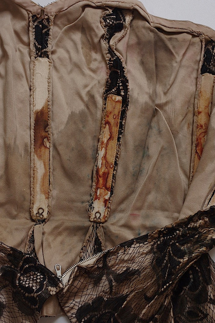 dentelle antique アンティークレース シャンティイレース+ビスティエ .FR a l'epoque