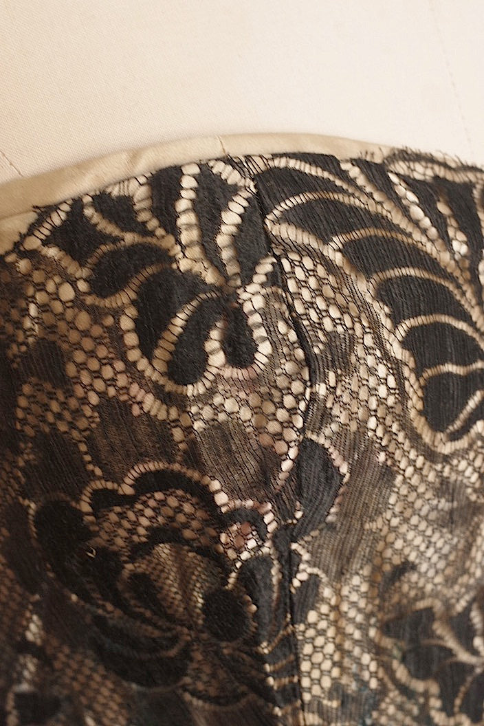 dentelle antique アンティークレース シャンティイレース+ビスティエ .FR a l'epoque