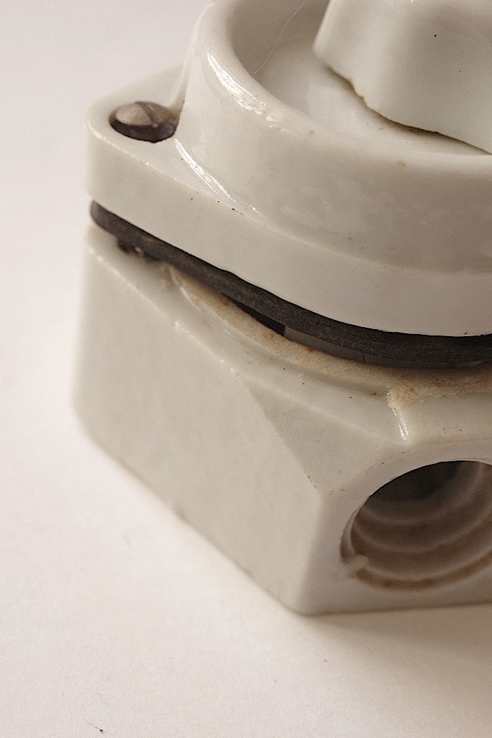 commutateur antique アンティークスイッチ Switch 1 .FR a l'epoque