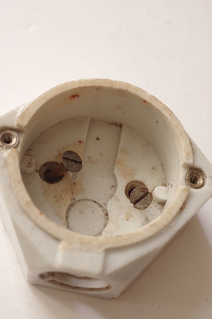 commutateur antique アンティークスイッチ Switch 1 .FR a l'epoque