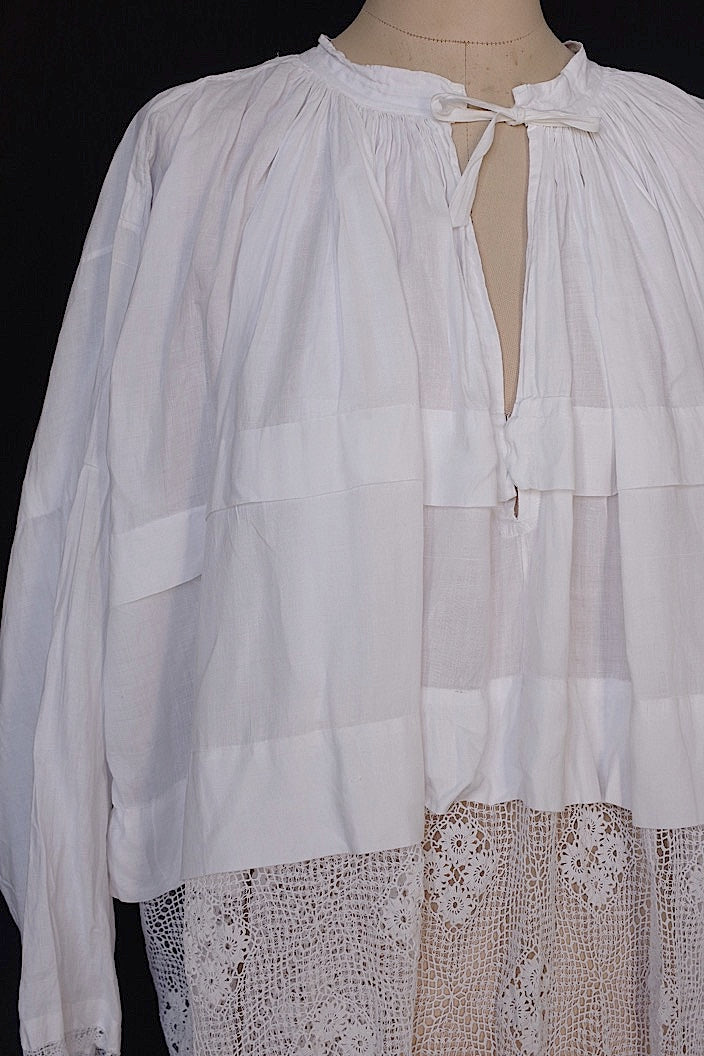 vetement antique アンティーク 教会チュニック aube2 .FR a l'epoque
