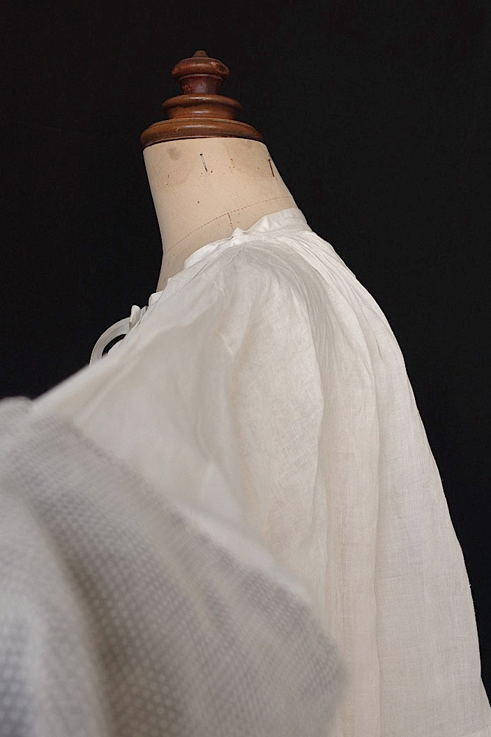 vetement antique アンティーク 教会チュニック aube4 .FR a l'epoque