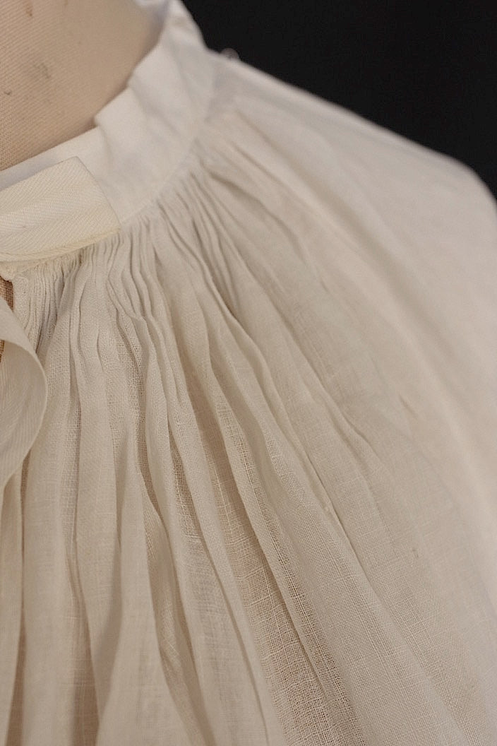 vetement antique アンティーク 教会チュニック aube4 .FR a l'epoque