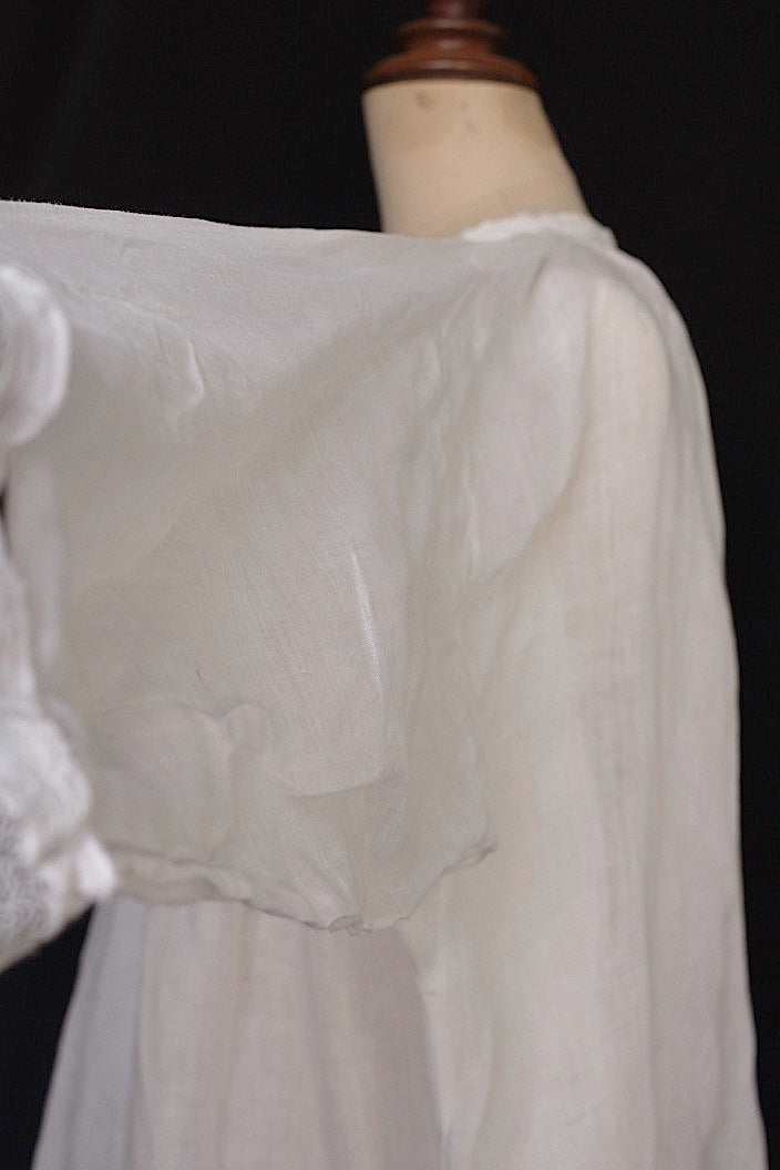 vetement antique アンティーク 教会チュニック aube6 .FR a l'epoque