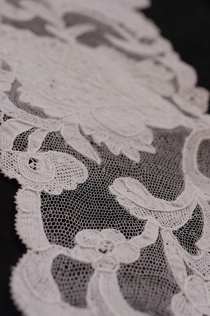 dentelle antique アンティークレース ブラノレース 2本 .FR a l'epoque
