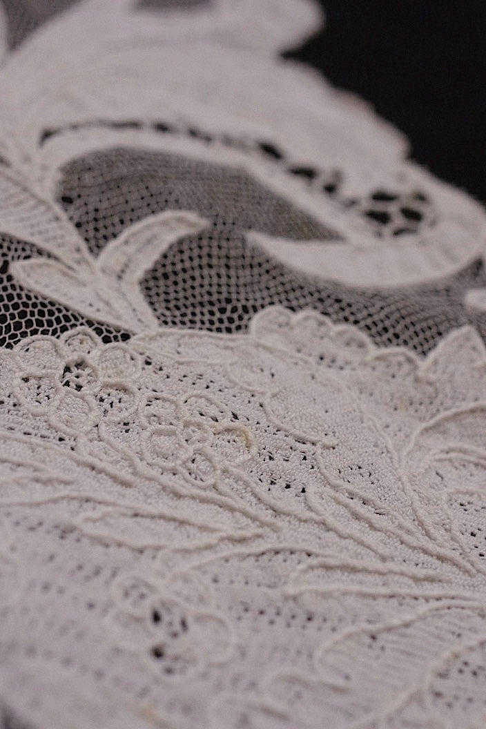 dentelle antique アンティークレース ブラノレース 2本 .FR a l'epoque