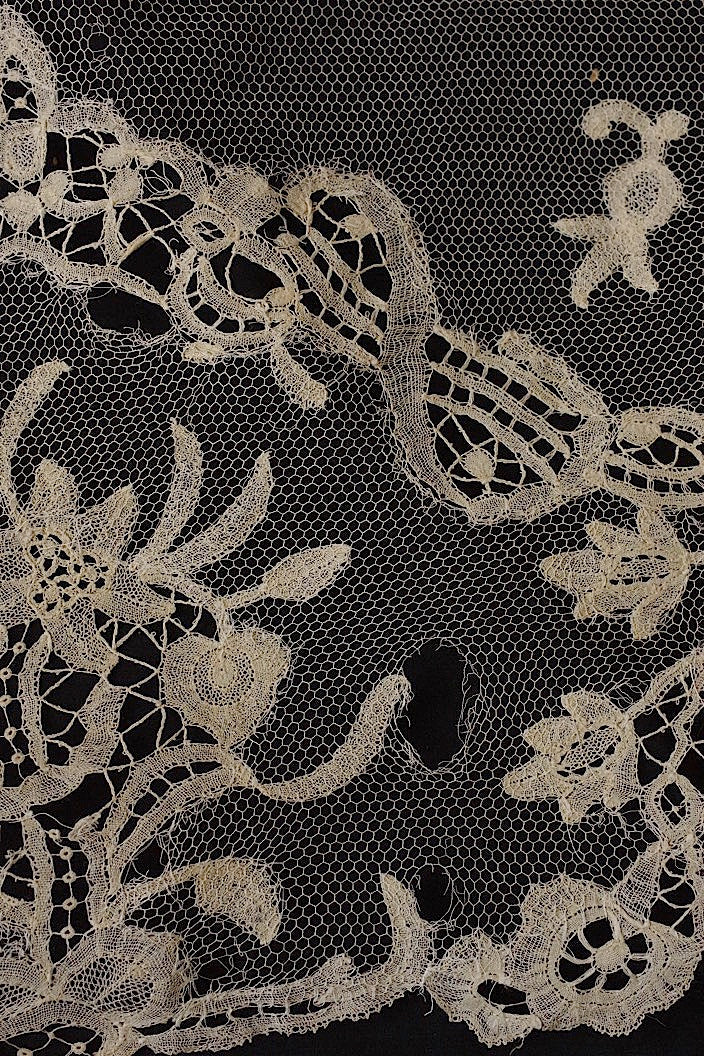 dentelle antique アンティークレース アプリカッションアングレテール par 2m .FR a l'epoque