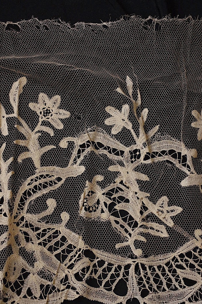 dentelle antique アンティークレース アプリカッションアングレテール par 2m .FR a l'epoque