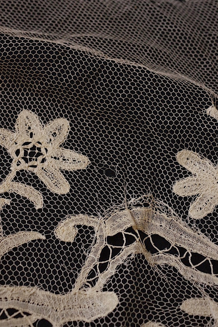 dentelle antique アンティークレース アプリカッションアングレテール par 2m .FR a l'epoque