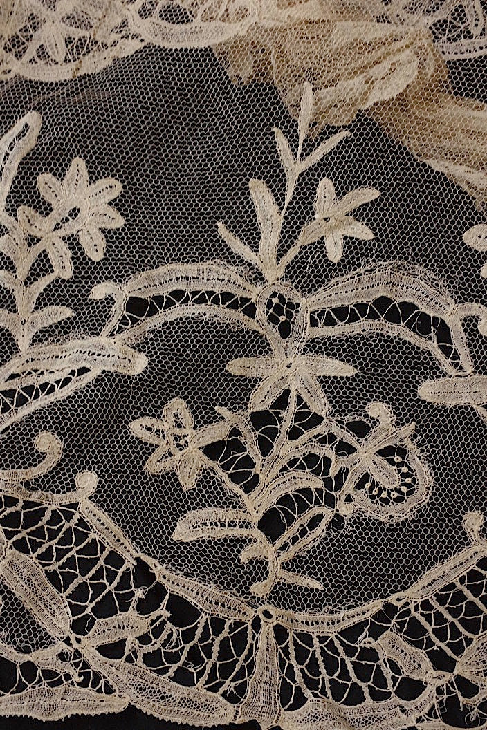 dentelle antique アンティークレース アプリカッションアングレテール par 2m .FR a l'epoque