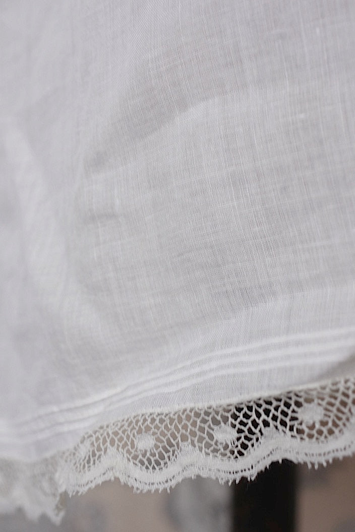 vêtement antique アンティークコットンレースワンピース3 .FR a l'epoque