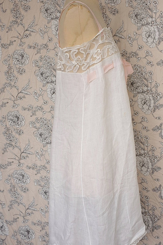 vêtement antique アンティークコットンレースワンピース3 .FR a l'epoque