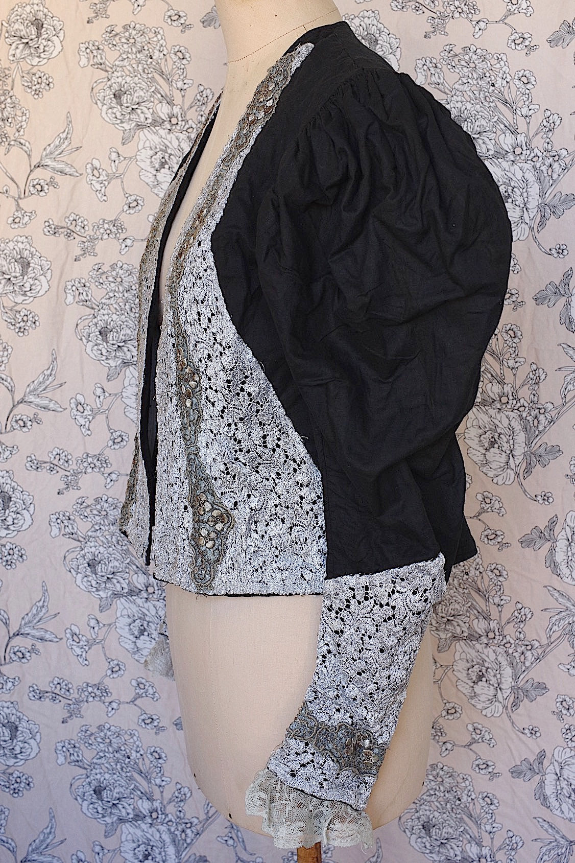 vêtement antique アンティークジャケット veste noir .FR a l'epoque