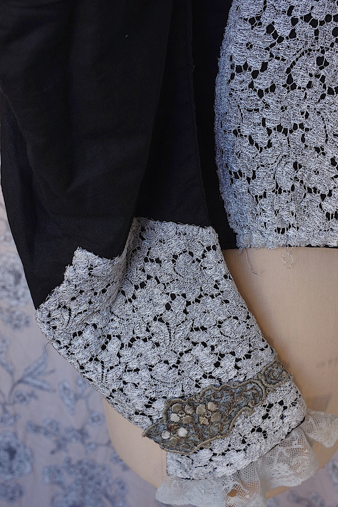 vêtement antique アンティークジャケット veste noir .FR a l'epoque