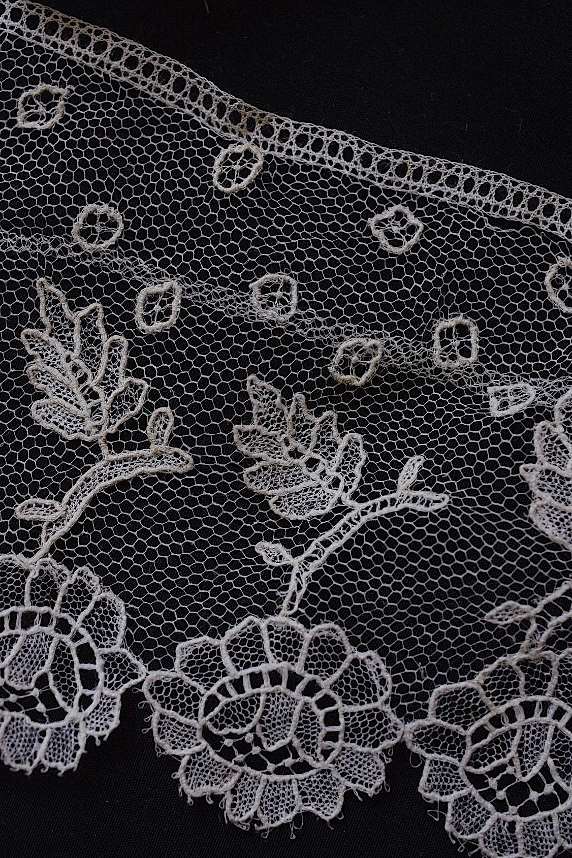 dentelle antique アンティークレース 45+14cm 158cm