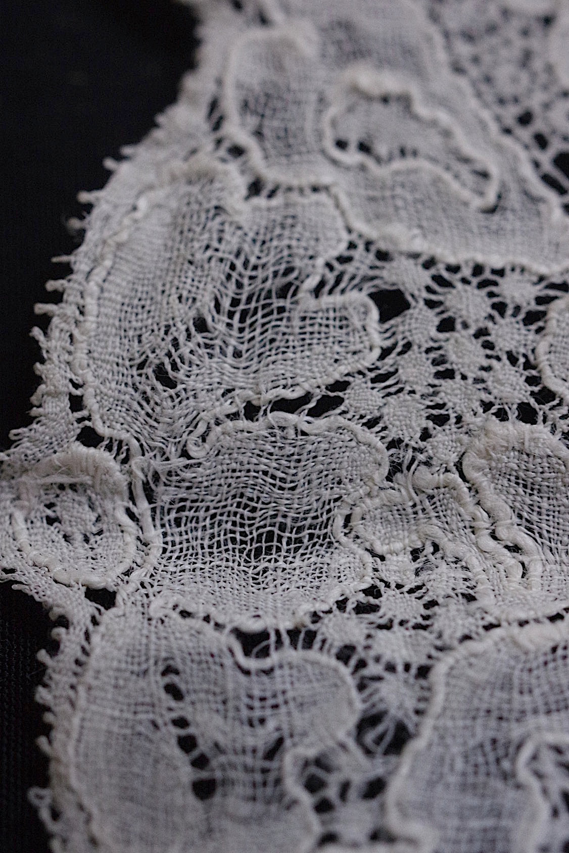 dentelle antique アンティークレースバンシュ ラペット