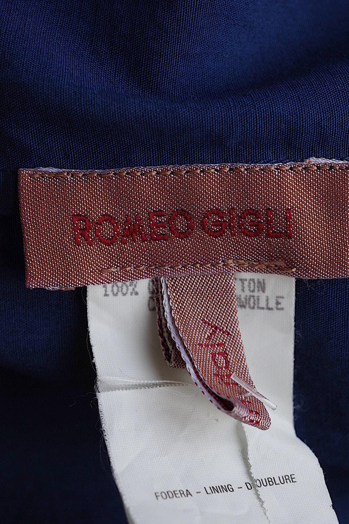 vêtement vintage ヴィンテージブラウス ROMEO GIGLI .FR a l'epoque
