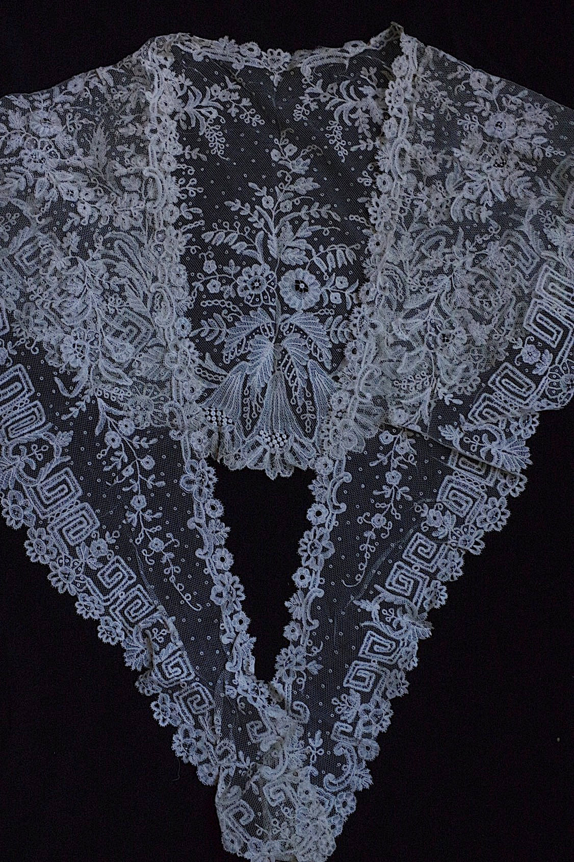 dentelle antique アンティークレース ケープ