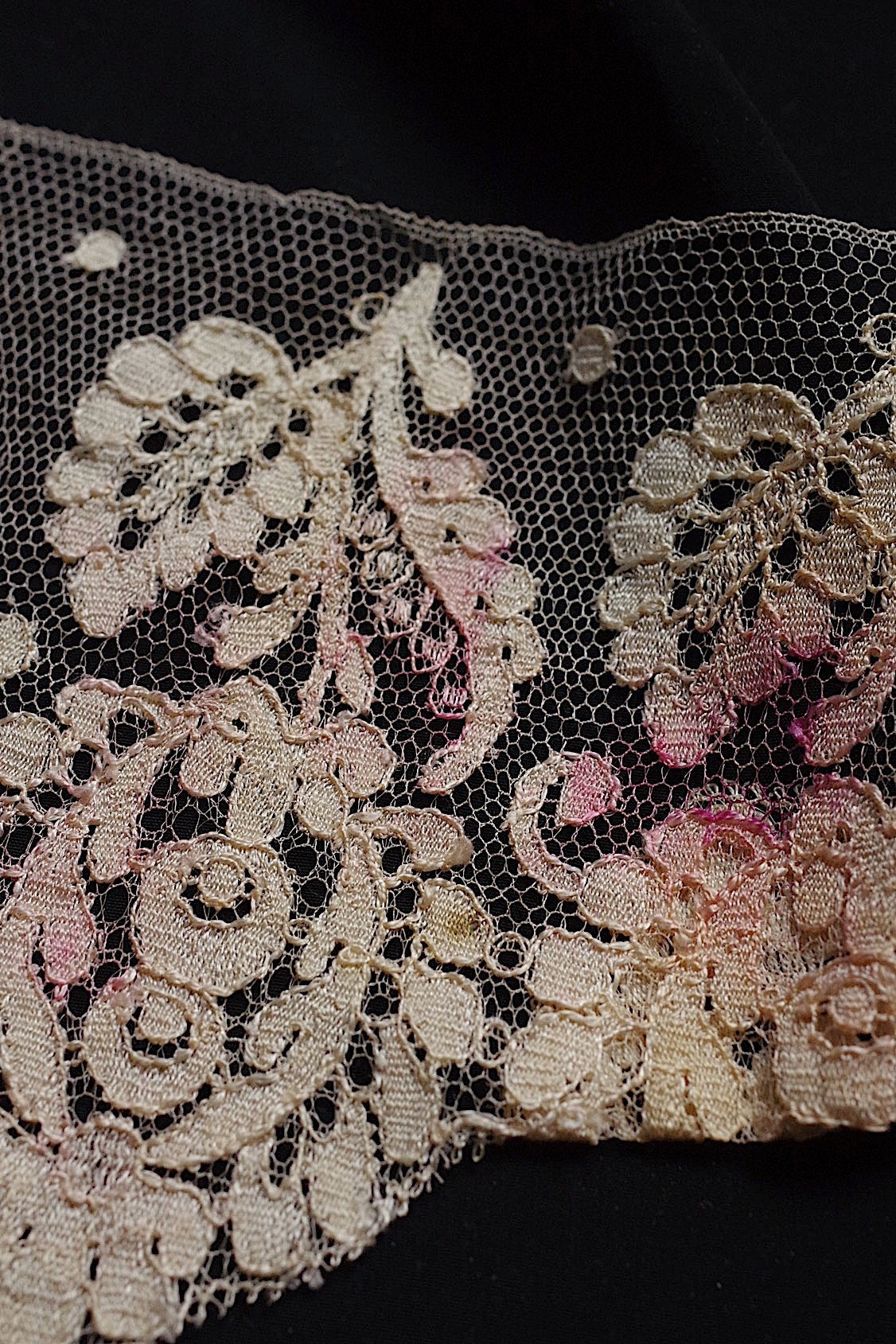 dentelle antique アンティークレース ブロンド 2本