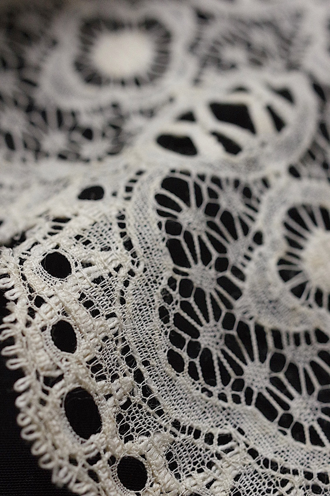 dentelle antique アンティークレース 240cm