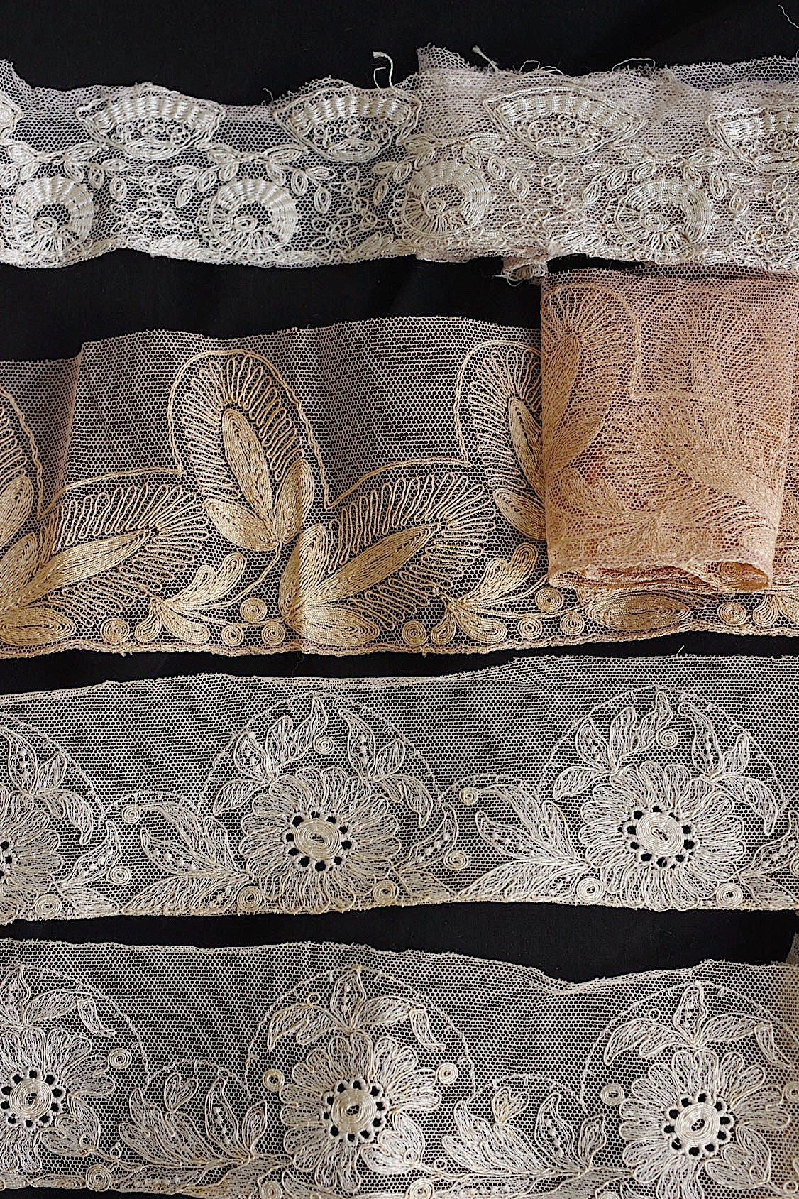 dentelle antique アンティークレース 94cm 160cm 150cm+225cm
