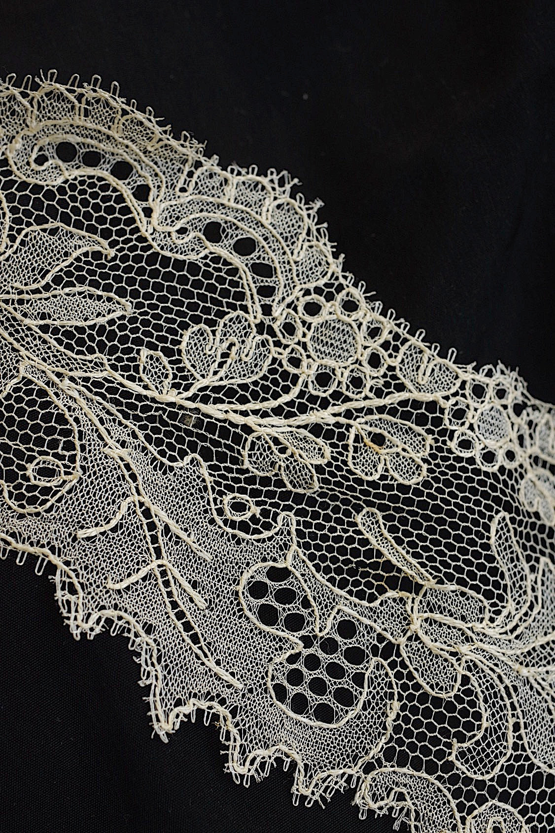 dentelle antique アンティークレース 178cm 86cm 100cm