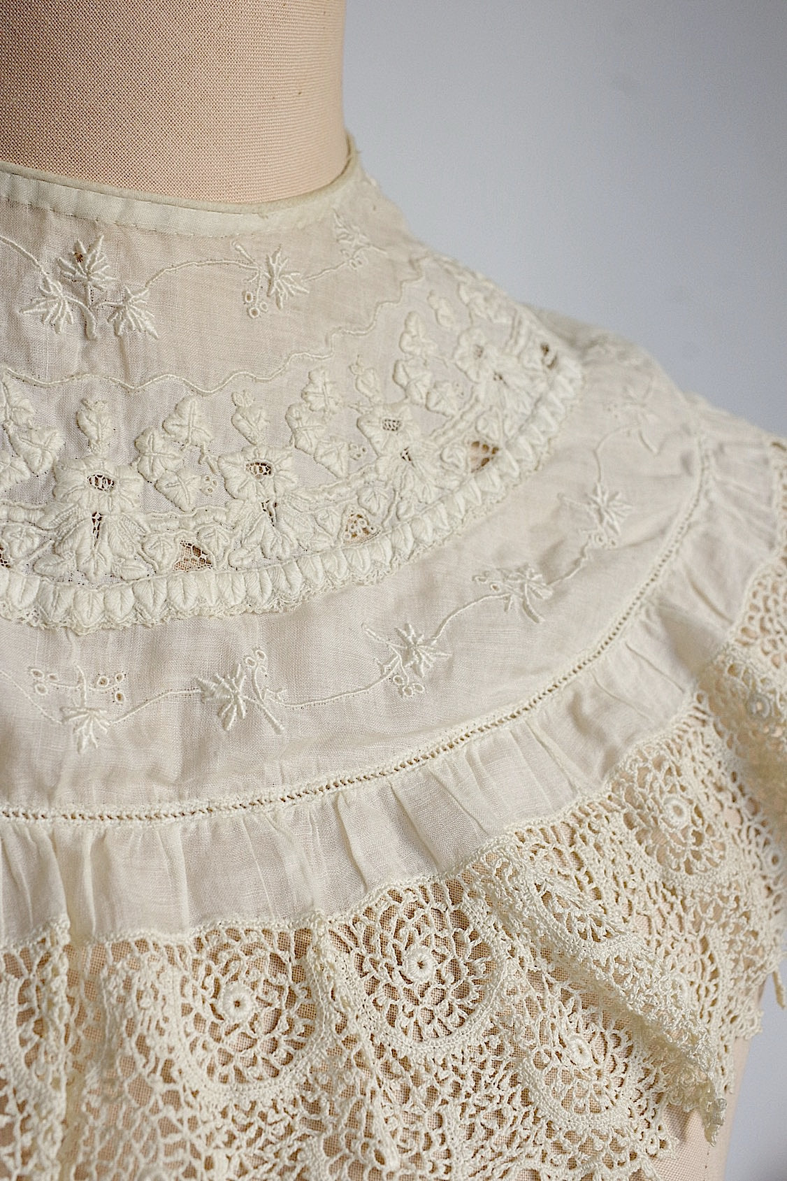dentelle antique アンティークレース つけ襟