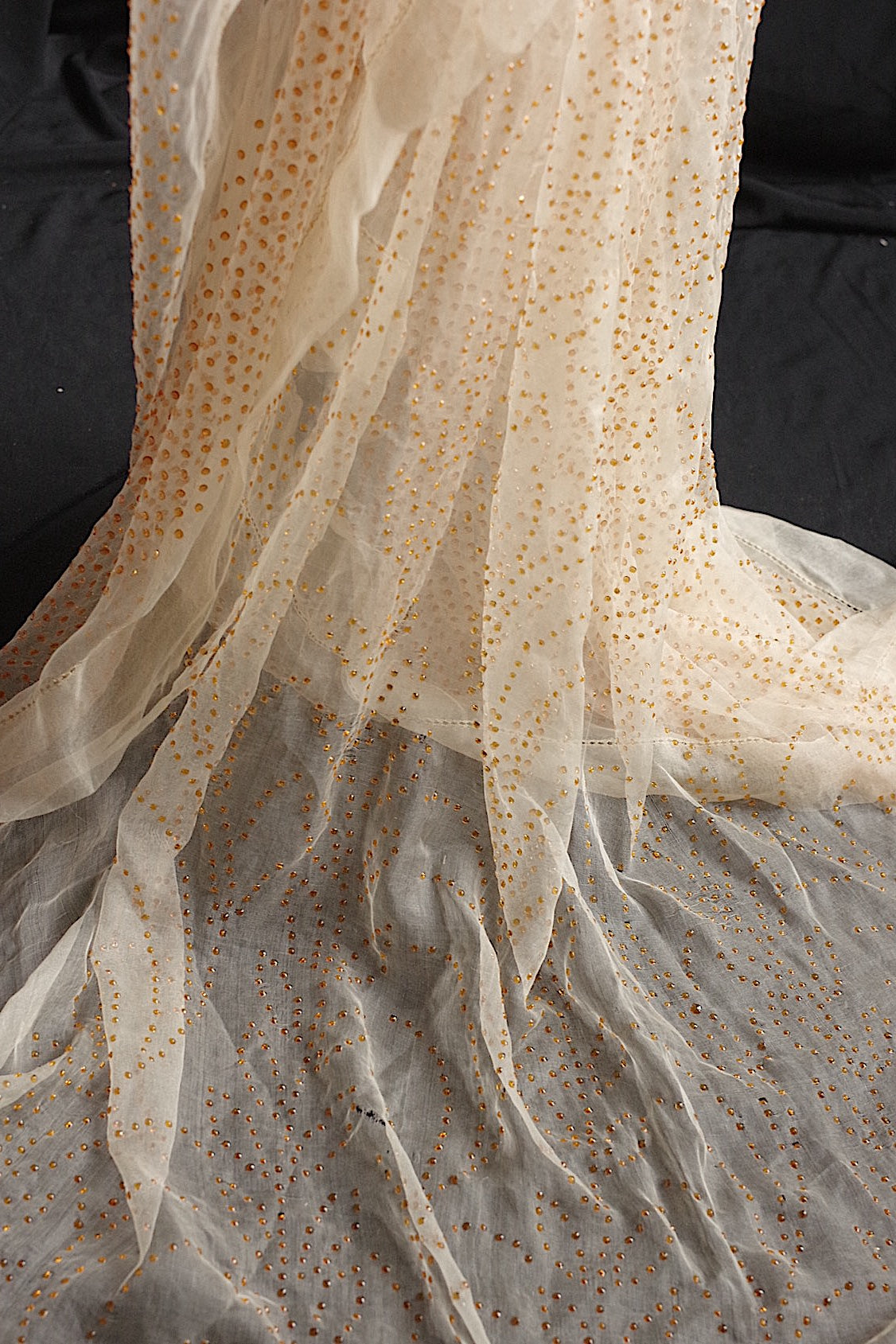 dentelle antique アンティーク刺繍 ハギレ  lot2 .FR a l'epoque