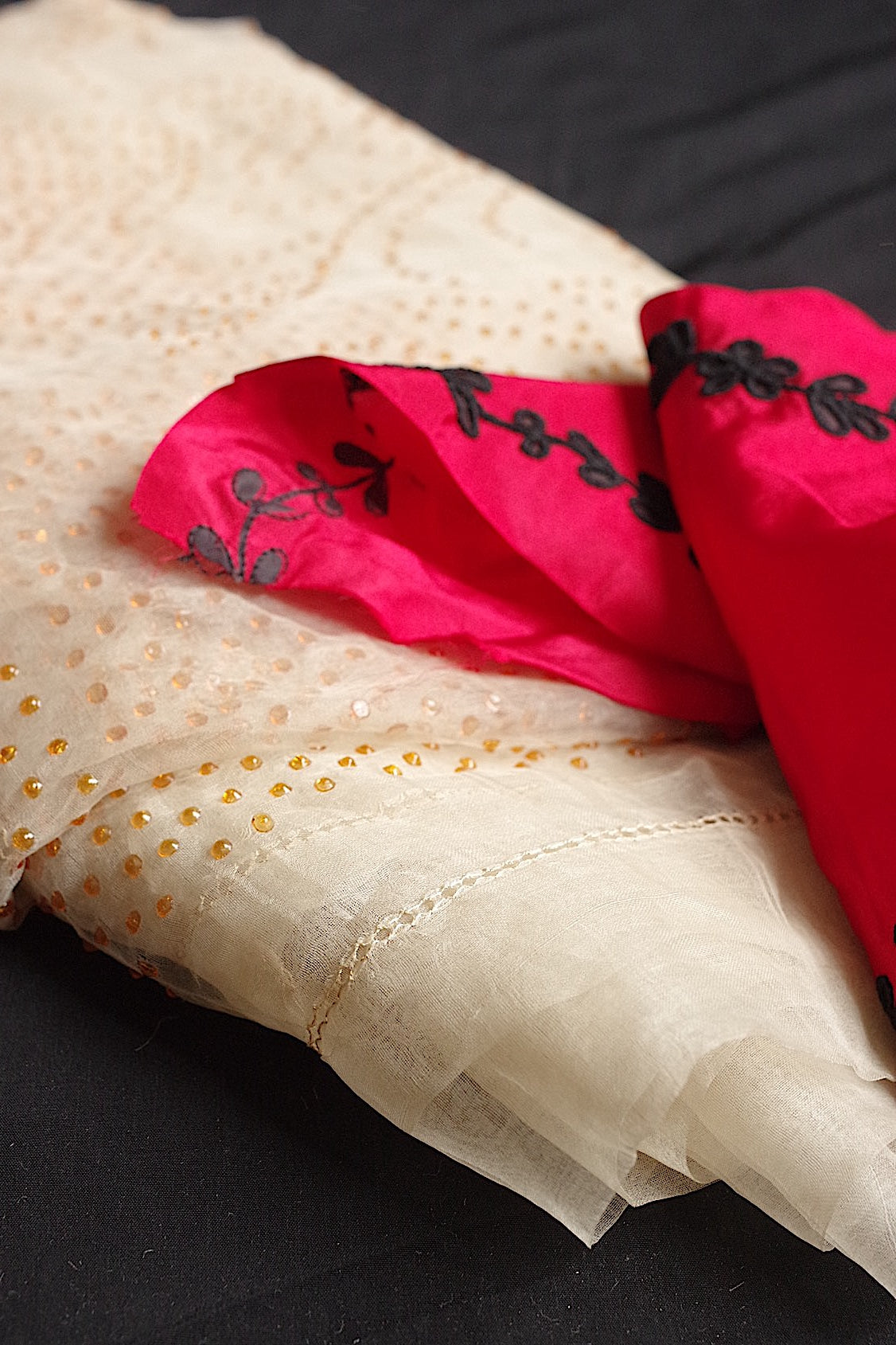 dentelle antique アンティーク刺繍 ハギレ lot2 .FR a l'epoque