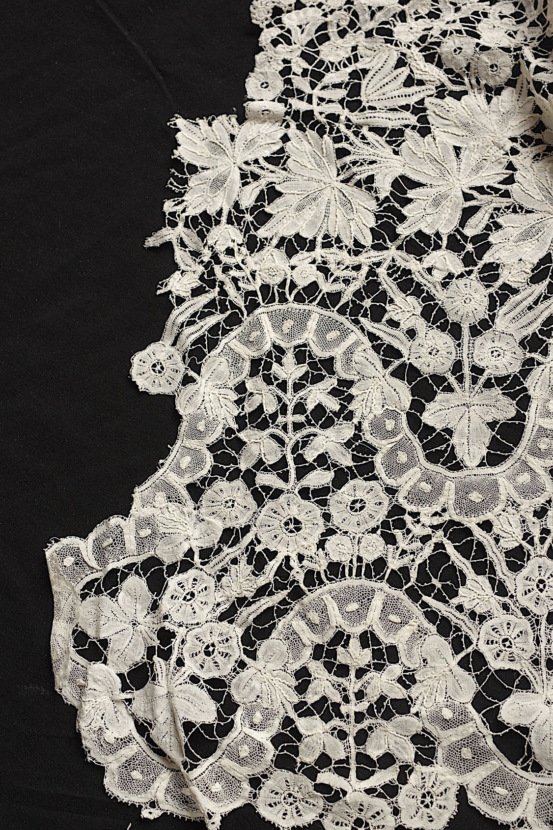 dentelle antique アンティークレース 115cm×22cm .FR a l'epoque