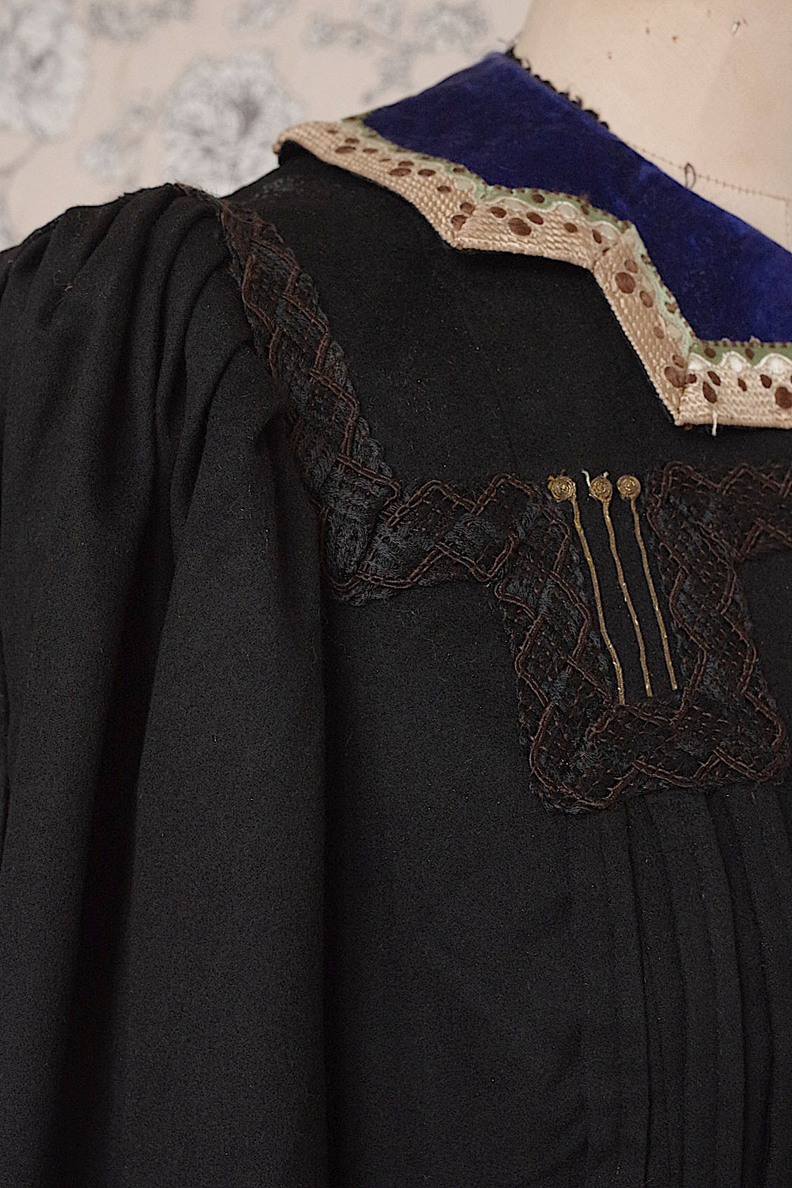 アンティークボレロジャケット vêtement antique   .FR a l'epoque