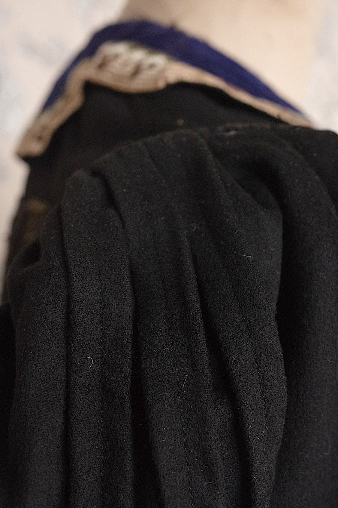 アンティークボレロジャケット vêtement antique   .FR a l'epoque